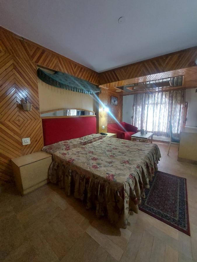 Brightland Hotel Shimla Exteriör bild
