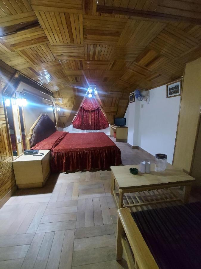 Brightland Hotel Shimla Exteriör bild