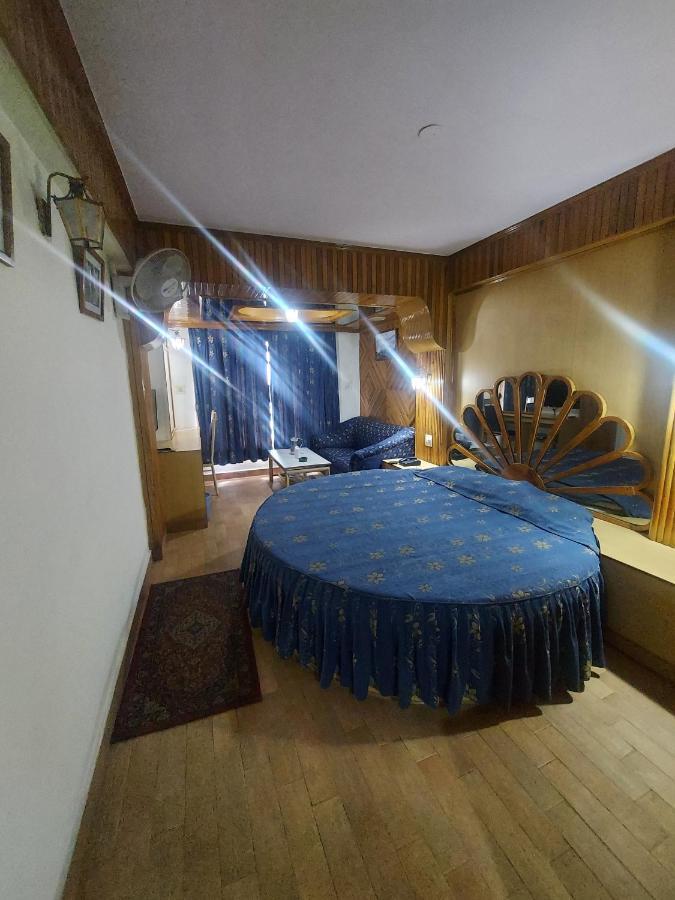 Brightland Hotel Shimla Exteriör bild