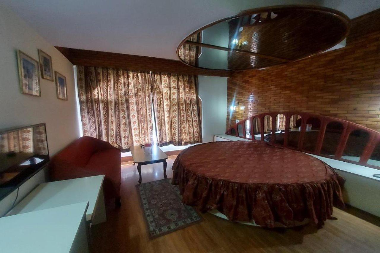 Brightland Hotel Shimla Exteriör bild